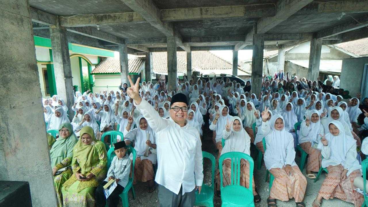 Silaturahmi ke Ponpes Ma’ruful Hidayah Barukai Cigedug, Syakur Amin Paparkan Visi Garut Hebat